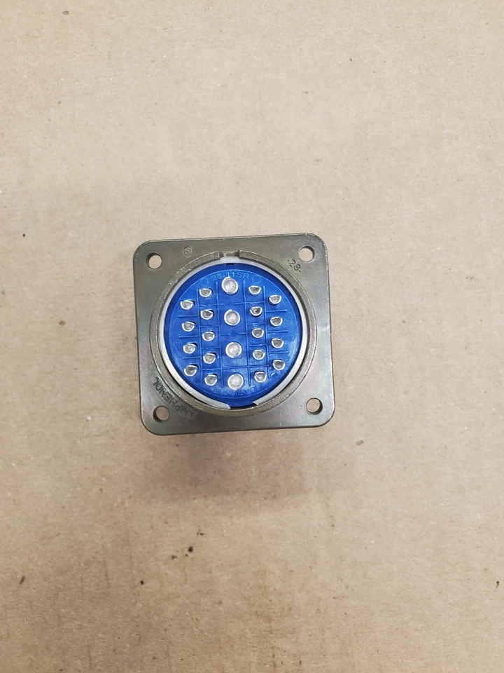 New Amphenol 97-3102A-28-11S Receptacle 22 Wire Socket Side - Image 3 of 4