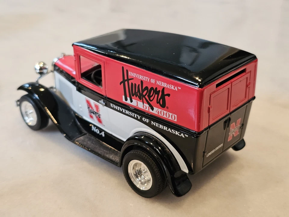 Furgoneta de reparto Nebraska Edición Limitada Modelo A Die Cast Metal Liberty Classics Foto 3 de 4