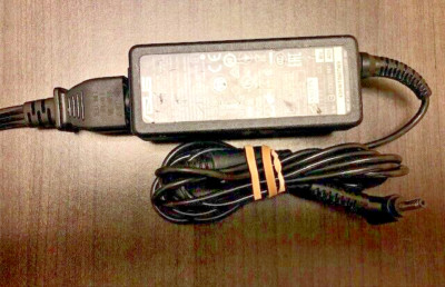 Lot of 10 Original Asus 40W AC Adapter Charger 19V 2.1A ADP-40KD. Sm. Barrel Tip