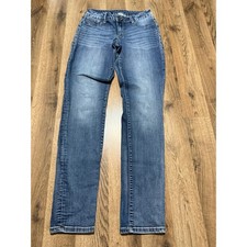 Maurices Jeans Women's Size Medium Blue Denim Straight Leg Pockets Mid Rise