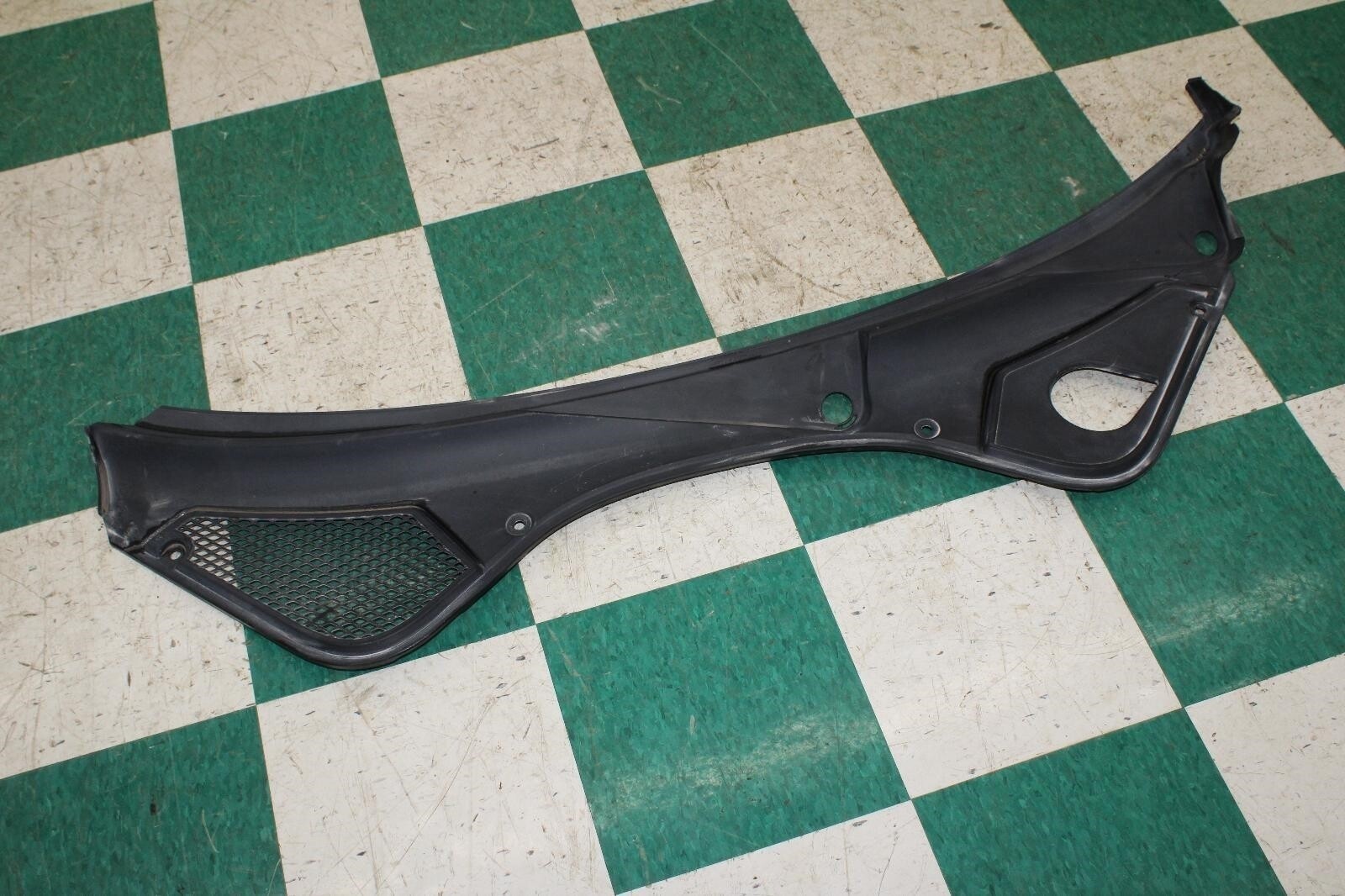 19-24 Continental GT Gtc Front OEM Windshield Wiper Cowl Vent Panel Trimoe WTY
