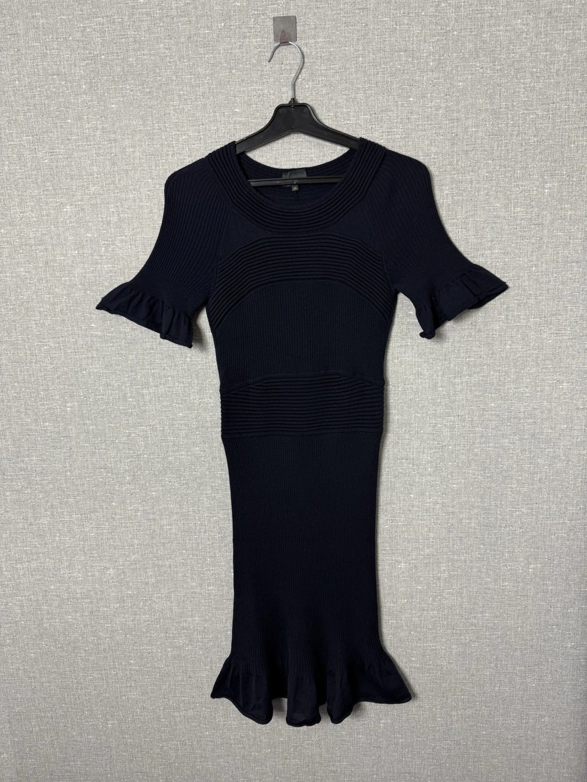 Abito body in maglia di lana navy Fendi maniche e orlo con volant taglia IT40 Made in Italy