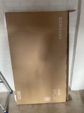 65” Tv Box