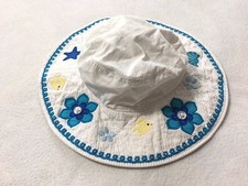 Gymboree Sea Splash 0 12 Month White Bucket Beach Hat Seashell Gem Fish Flower
