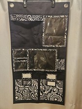 Thirty One 31 Hang Up Wiszący organizer ścienny do domu Paryski pop Czarno-biały 