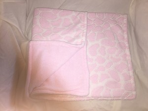 pink giraffe baby blanket