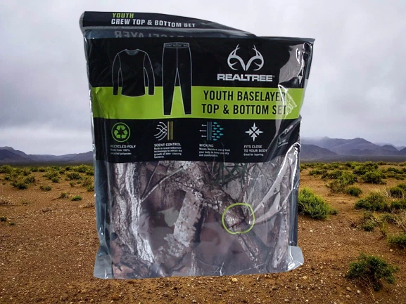 Youth Baselayer Thermal Top Bottom Set Camouflage Realtree® "EDGE" Scent Control - Image 2 of 4