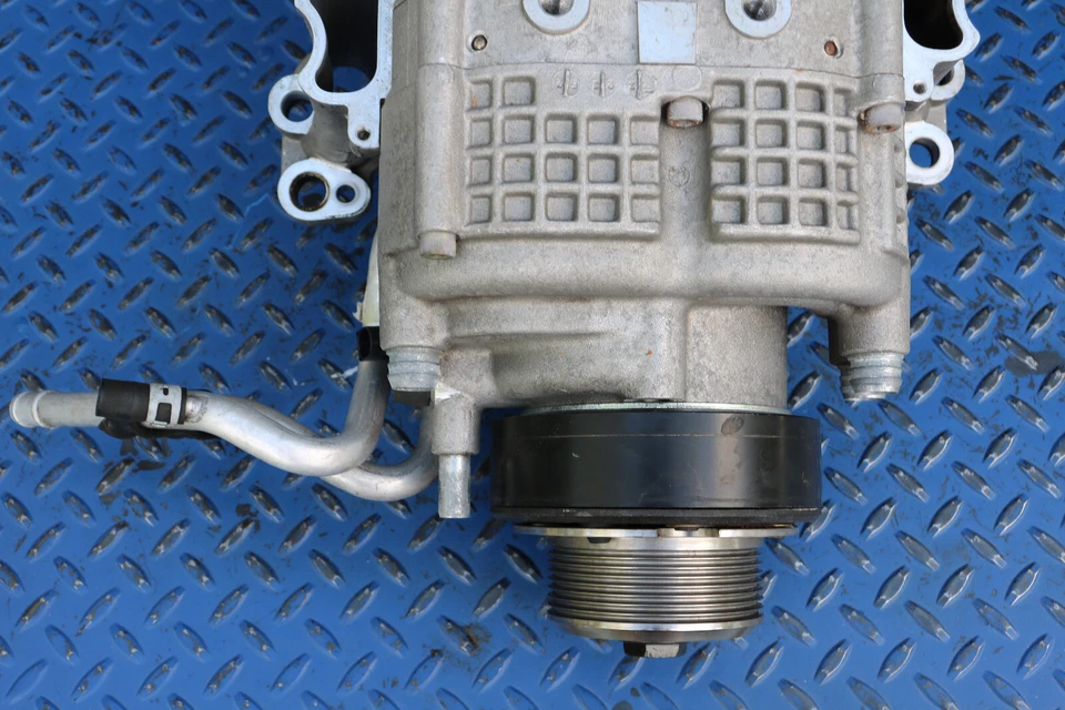 Mercedes W211 E55 CLS55 2003-2006 AMG M113K motor supercargador compresor Foto 3 de 4