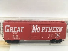 N SCALE Great Northern CIRCUS 40' Box Car, GN 18588 --- MICRO TRAINS 20176