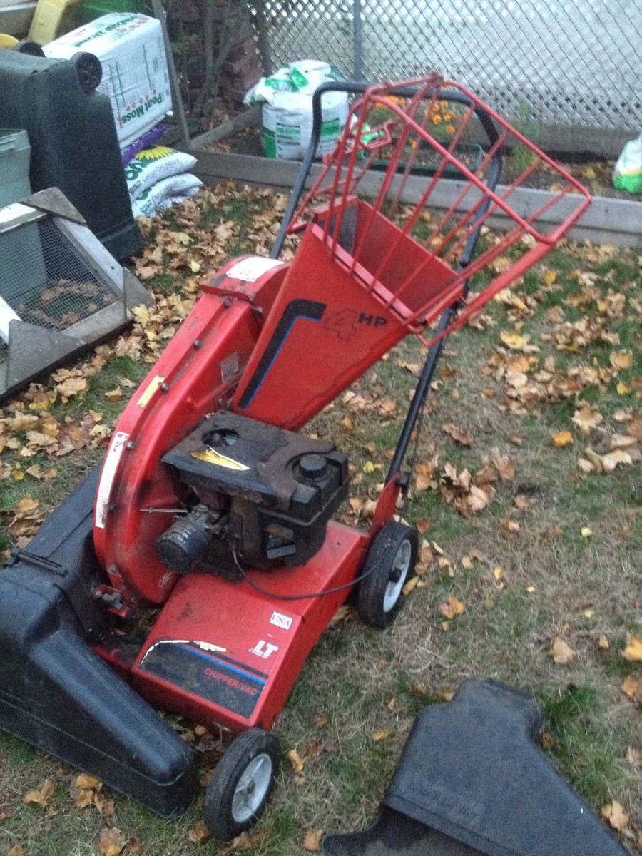 TroyBilt Chipper Vacuum 4HP Model 47278 Chipper shredder Gas