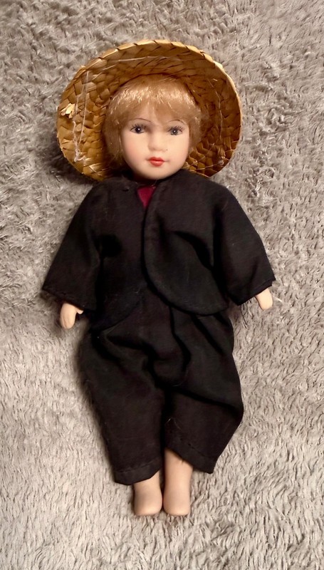 Vintage Porcelain Amish Folk Style Doll Straw Hat Black Outfit Blonde Hair