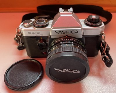 Fotoausrüstung YASHICA FX-D Quarz (analog)