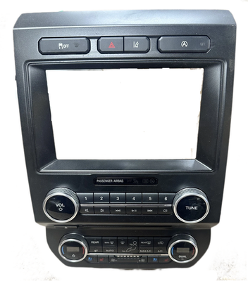 2018 Ford Expedition OEM 8' Touch Screen Dual Climate Radio