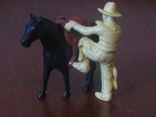 MARX COWBOY MOUNTING HORSE VINTAGE 1950'S VINYL FIGURE 60MM