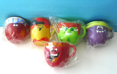 RARE LOT of Vtg 1960s FUNNY FACE Drink Mix Face MUGS in Original Plastic