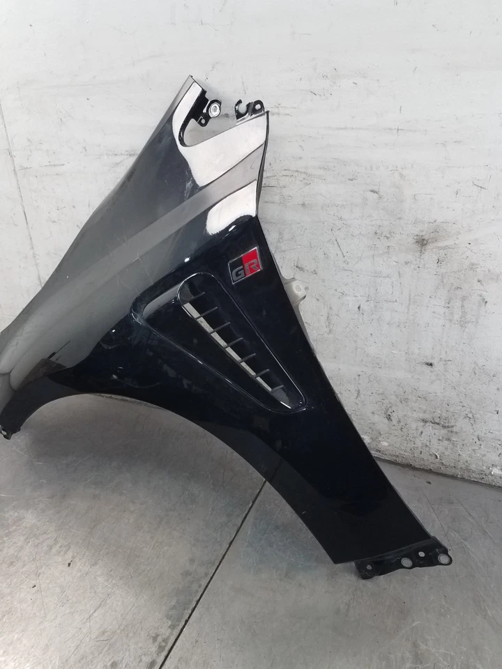 Guardabarros izquierdo Toyota Corolla GR 2023 AWD - * 4 K millas #2320 E3 Foto 3 de 4