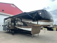 2011 Coachmen Brookstone 370MB Fifth Wheel