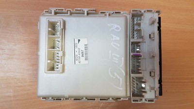 ぷれ4 82740-42070 Fuse And Relay Center For Toyota RAV4 Hybrid