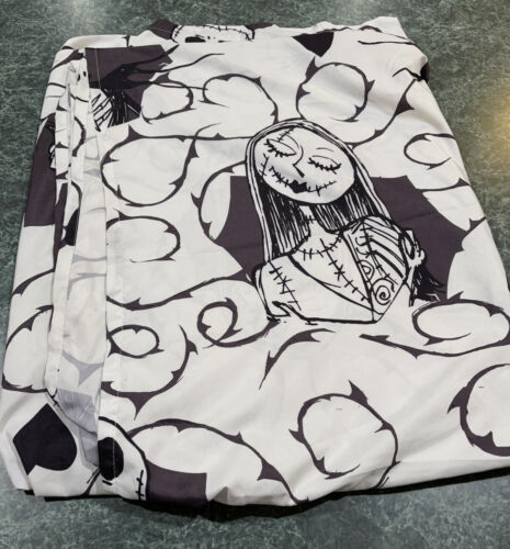 Nightmare Before Christmas Full Size Graphic Bed Sheet *Excellent Condition* - Picture 1 of 5