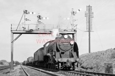 PHOTO  SR LOCO 30842 AT WORTING JUNCTION 1965
