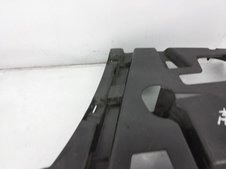 Soporte parachoques trasero pasajero BMW 328I 2012-2016 51-12-7-384-466 Foto 4 de 4