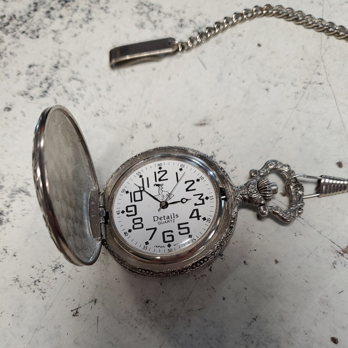 BROKEN AS IS DETAILS QUARTZ POCKET WATCH AND FOB NOT RUNNING DEER