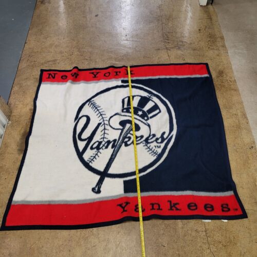 New York Yankees NYY Throw Blanket Red White Blue Biederlack 47x52 - Picture 2 of 8