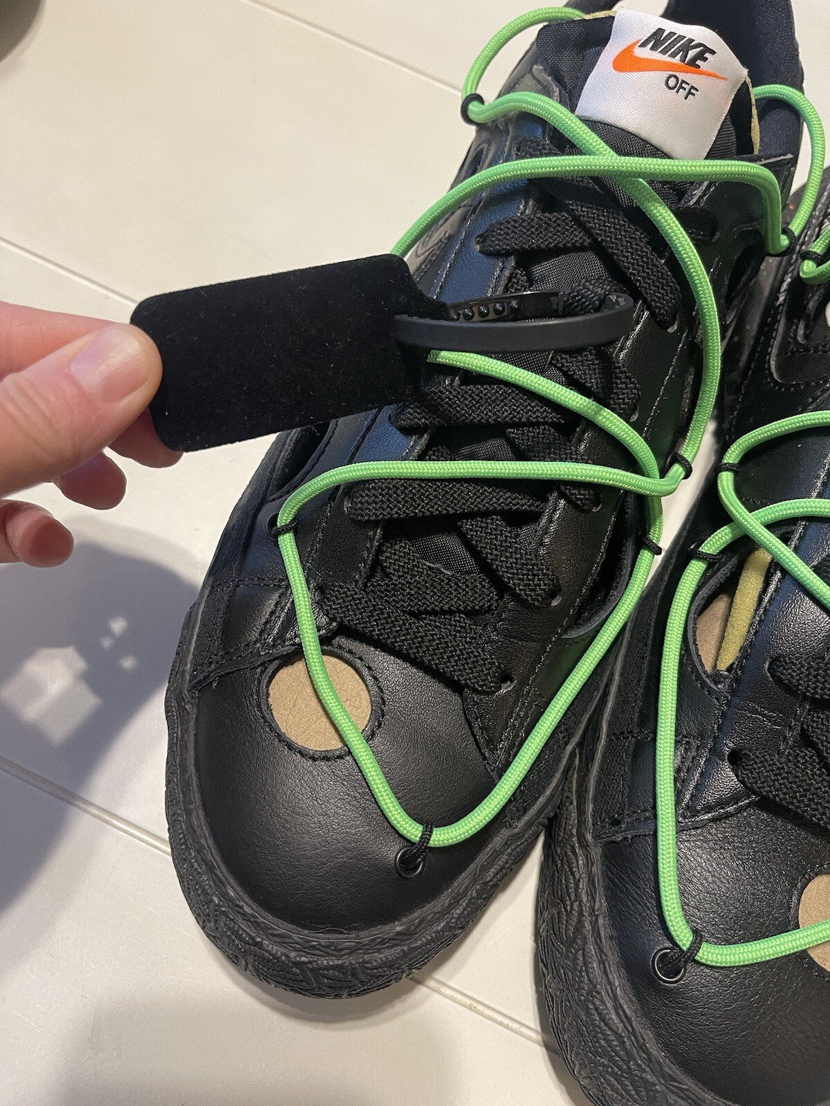 Off White x Nike Blazer Low '77 4 14 Nero Verde Elettrico DH7863 001 Taglia 10 5