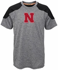 NCAA by Outerstuff NCAA Nebraska Cornhuskers Youth Boys "Gamma" Short Sleeve ...