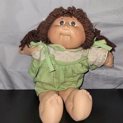 Vintage Cabbage Patch Kids Doll Signed By Xavier Roberts 1978 , 1982 Brown Hair