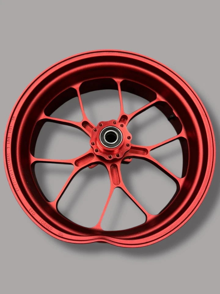 Заводское заднее колесо Aprilia RSV4 OEM EVO кованое 6x17 красное 2B006231 изогнутое - Изображение 3 из 4