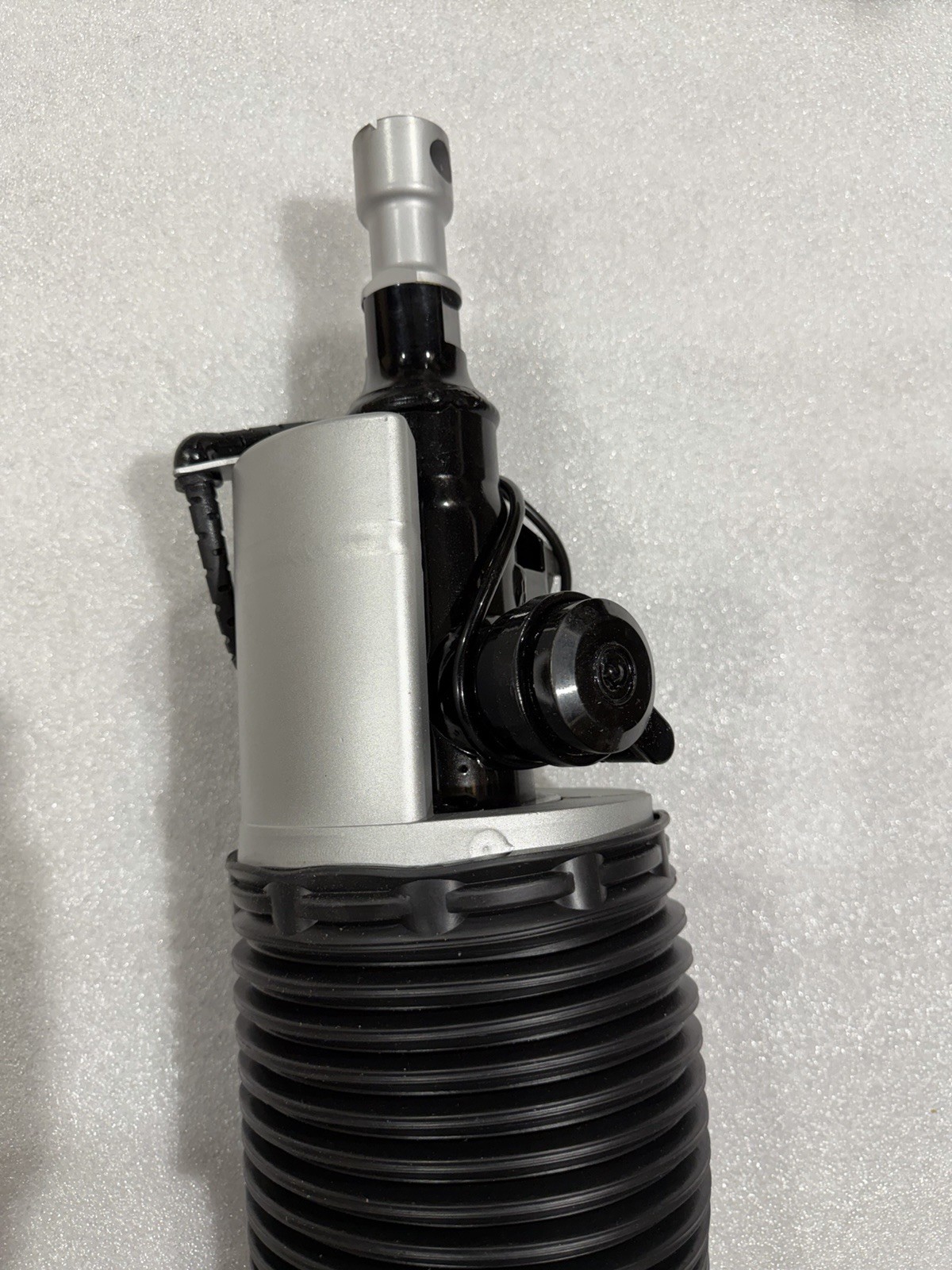2010-2019 Rolls Royce Ghost Front Air Suspension Strut Spring Left Driver Side