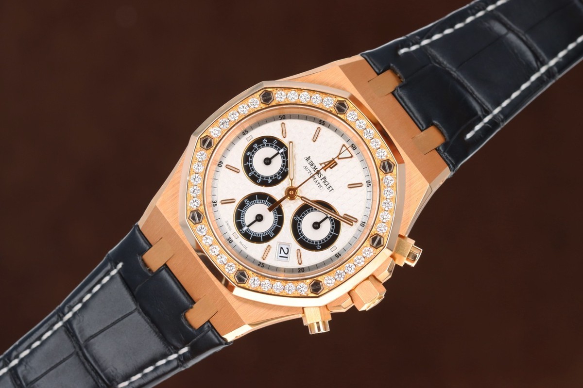 AP Royal Oak Chronograph 39mm Panda Diamonds Rose Gold, 26557OR.ZZ