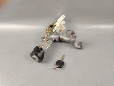 LX470 LAND CRUISER HDJ100 HJ101 UZJ100 98-02 KEY SWITCH AND CYLINDER ASSEMBLY