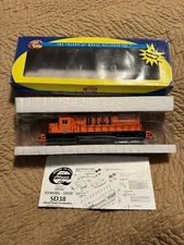 ATHEARN HO 93504 SD38 DETROIT TOLEDO & IRONTON DT&I 252 Model Train ***PLS READ