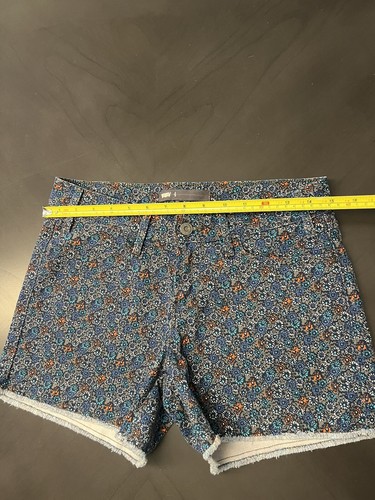 Levi's micro stampa floreale blu vita media orlo grezzo corto 27 - Foto 6 di 9