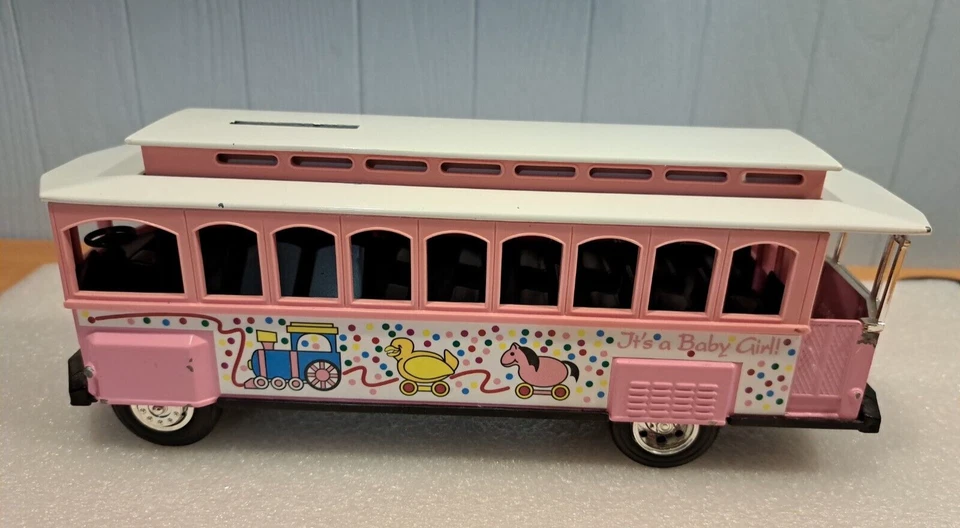 ERTL Coleccionables "It's a Baby Girl" Carro Diecast Banco de Monedas Banco de Bebés Foto 3 de 4