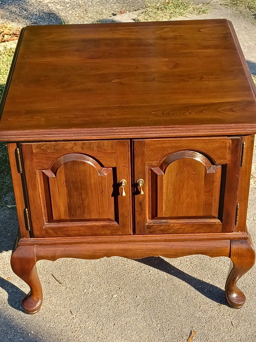 ミッドセンチュリー　ETHAN ALLENサイドテーブル　ヴィンテージ Vintage ETHAN ALLEN CHERRY 2 DOOR END TABLE NIGHTSTAND CABINET