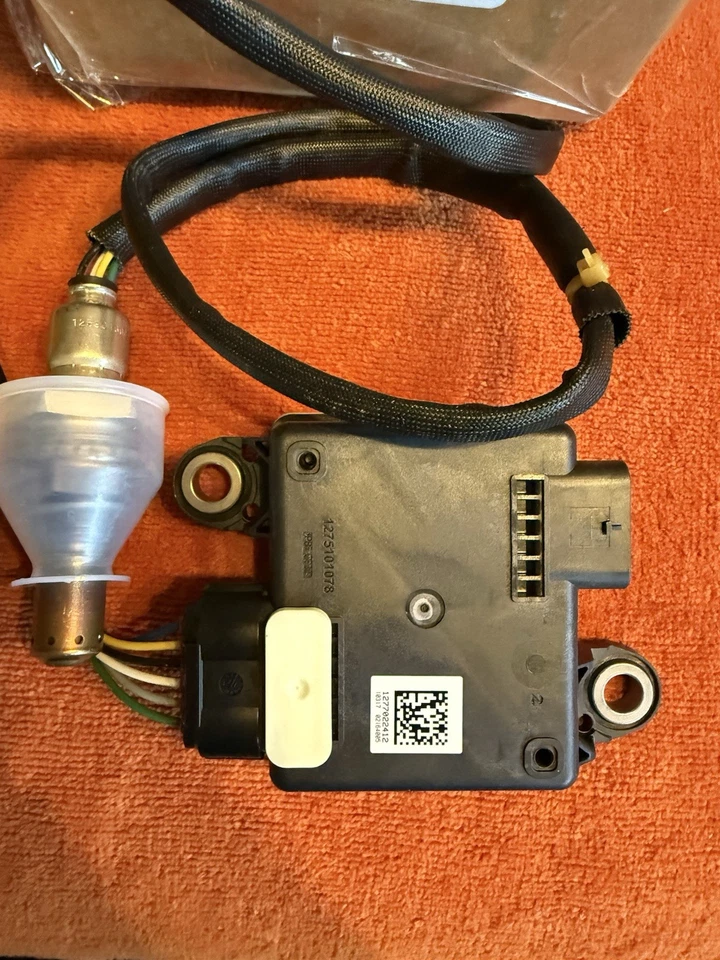 68171187AB 2016-19 RAM 1500 CLASSIC 3,0 L UPSTREAM Sensor de óxido nitroso OEM Mopar Foto 2 de 4