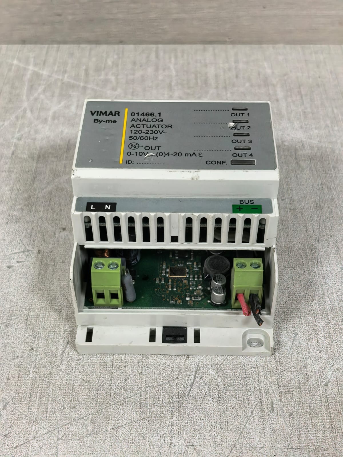 VIMAR 01466.1 VIMAR 01466.1 ANALOG ACTUATOR 120-230V 9