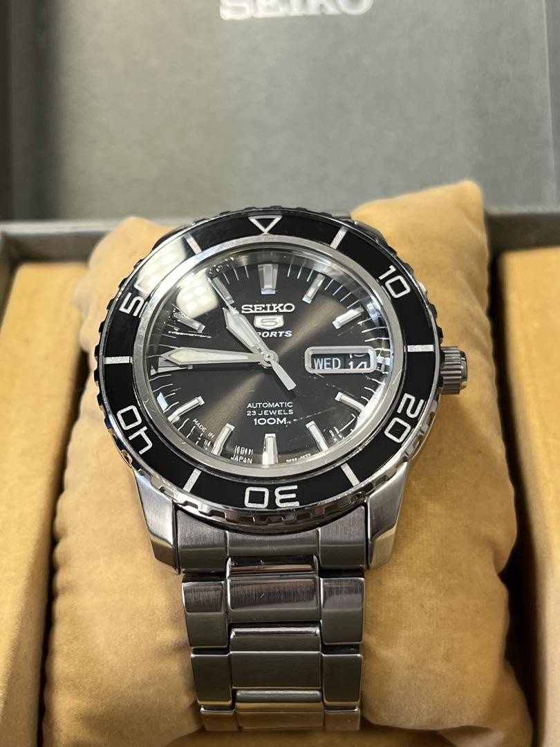 セイコー スポーツ 自動巻き 腕時計 100m防水 SNZH55JC 美品 Seiko 5 Sports SNZH55JC Automatic Watch Men 42mm Water