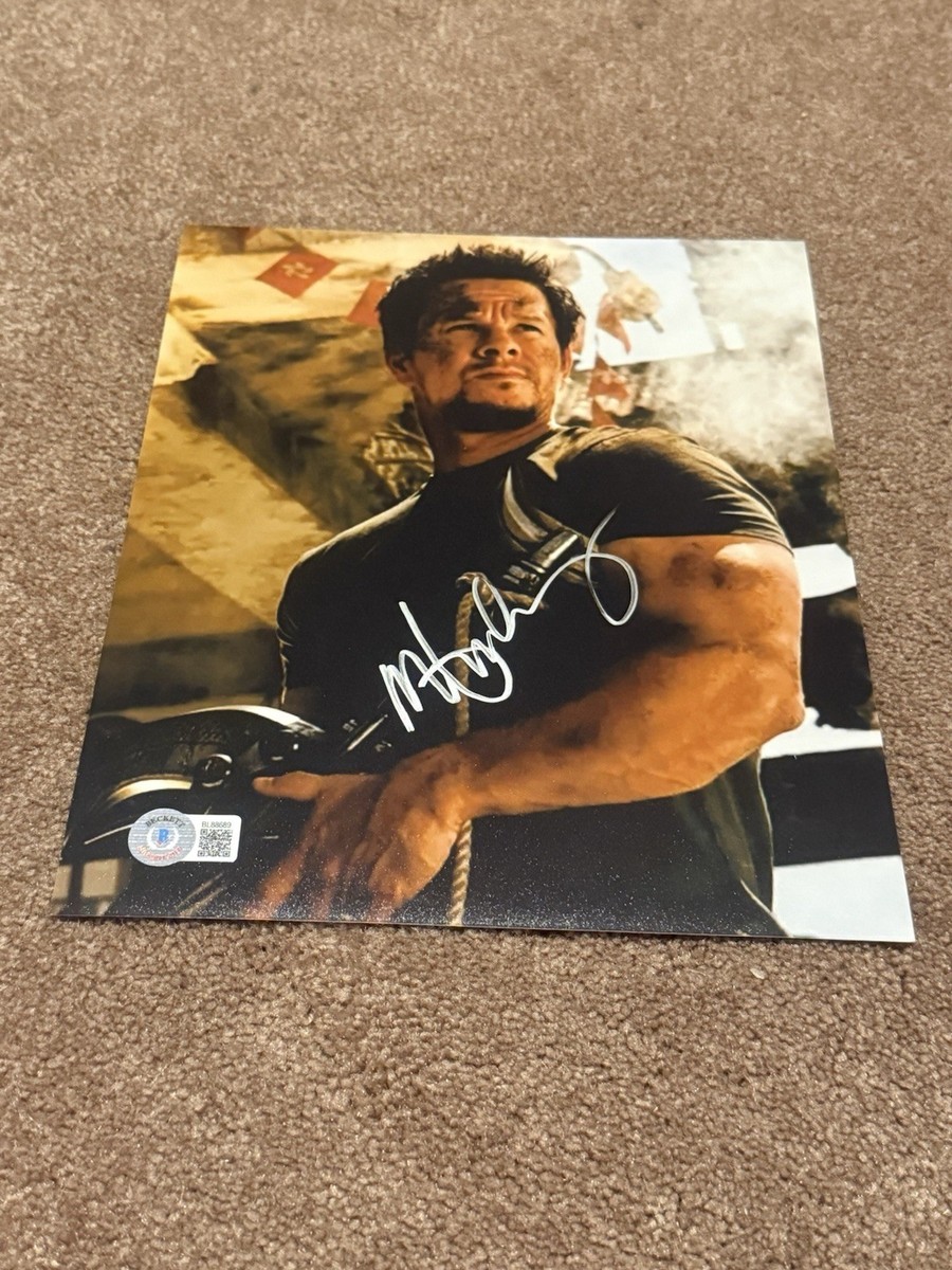 Mark Wahlberg サイン入り写真 証明書付き Mark Wahlberg Signed 8x10 Photo – Beckett BAS Authenticated