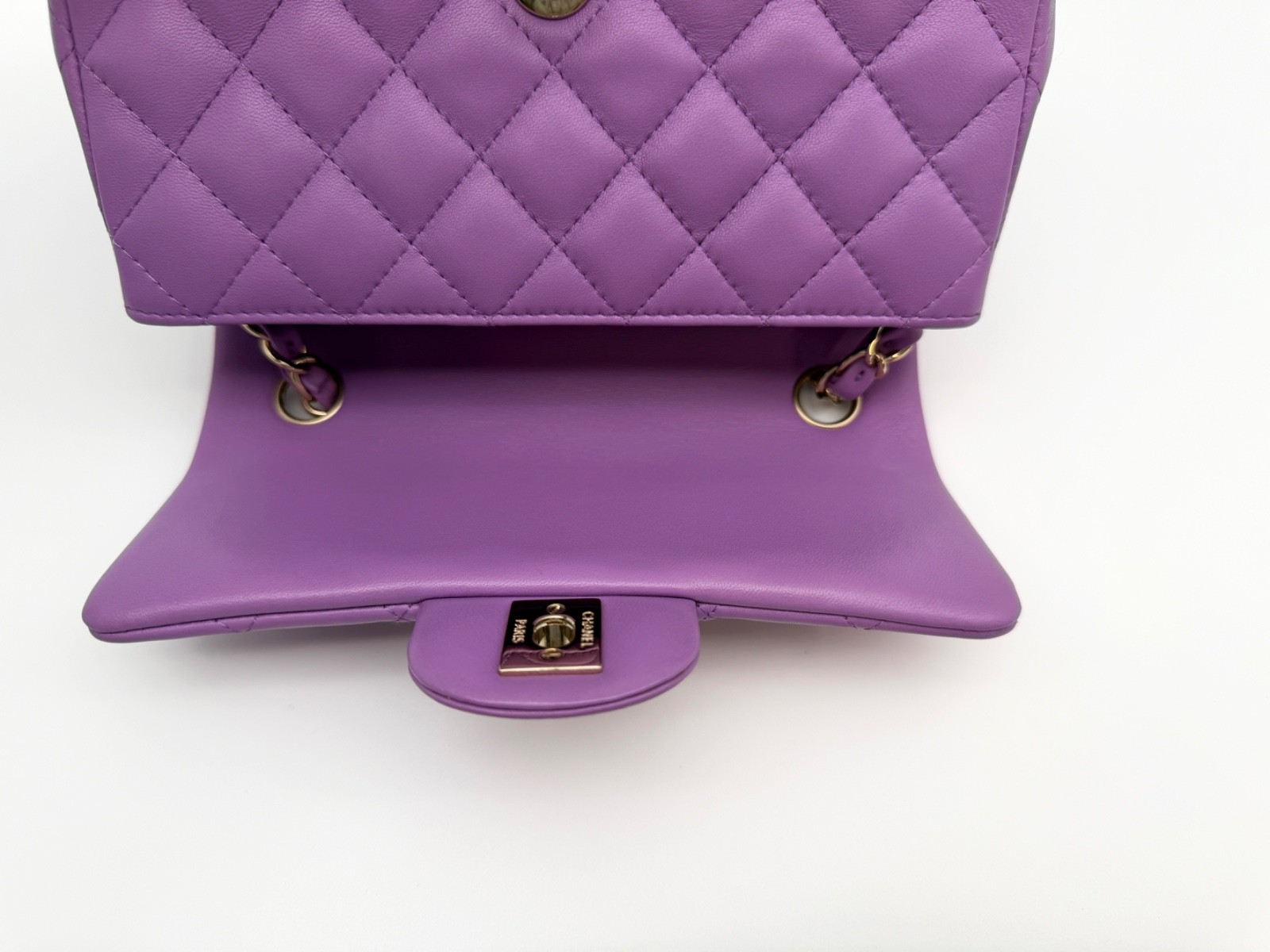 Chanel Classic Mini Flap Rectangular Handbag 22S … - image 17