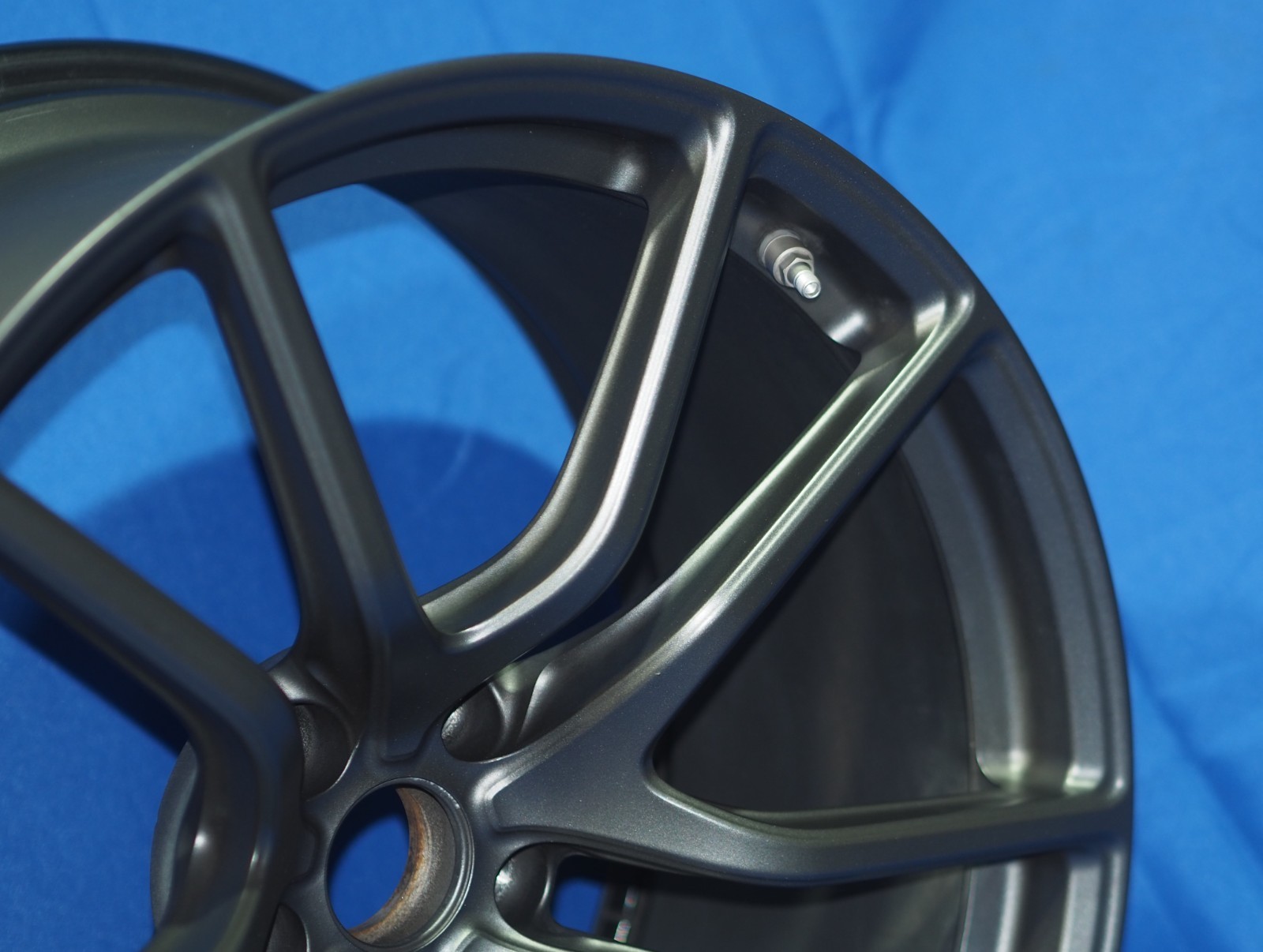 2016-2021 McLaren 570S Rear 20" x 10" Ten Spoke Rear Wheel Rim OEM A GRADE!
