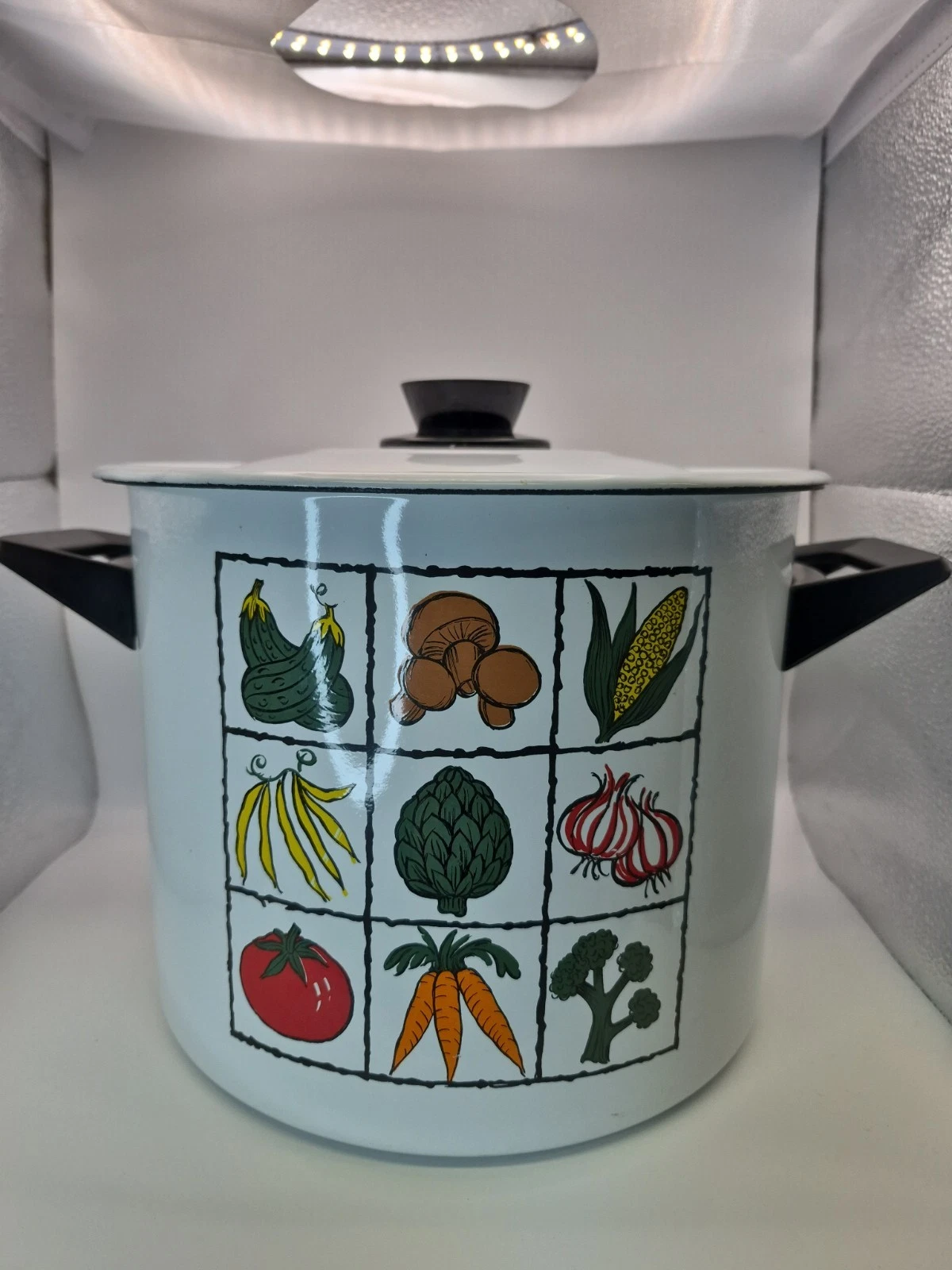 1970’s MCM Enamelware Large Vegetable Steamer Pot With Lid And Insert 11×13×9"
