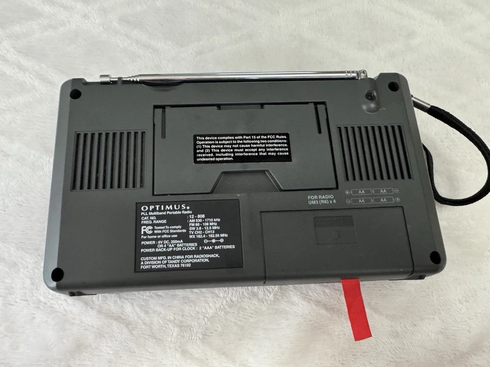 Винтажная Optimus Radio Shack 12-808 FM/AM/SW/TV/WX PLL Multiband Rec Digital Wrks - Изображение 3 из 4