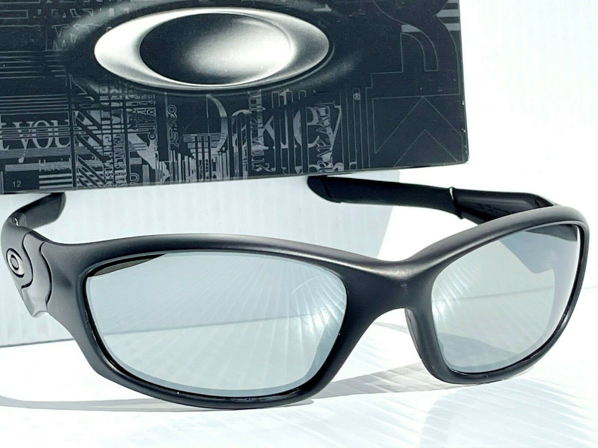 OAKLEY オークリー　OO9039 サングラス　StraightJacket Oakley OO9039 STRAIGHT JACKET 11-013 61 Sunglasses – Bassol