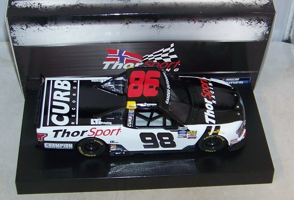 1:24 Acción 2019 #98 Thorsport Temporada Regular Campeón F150 Grant Enfinger 1/505 Foto 2 de 4