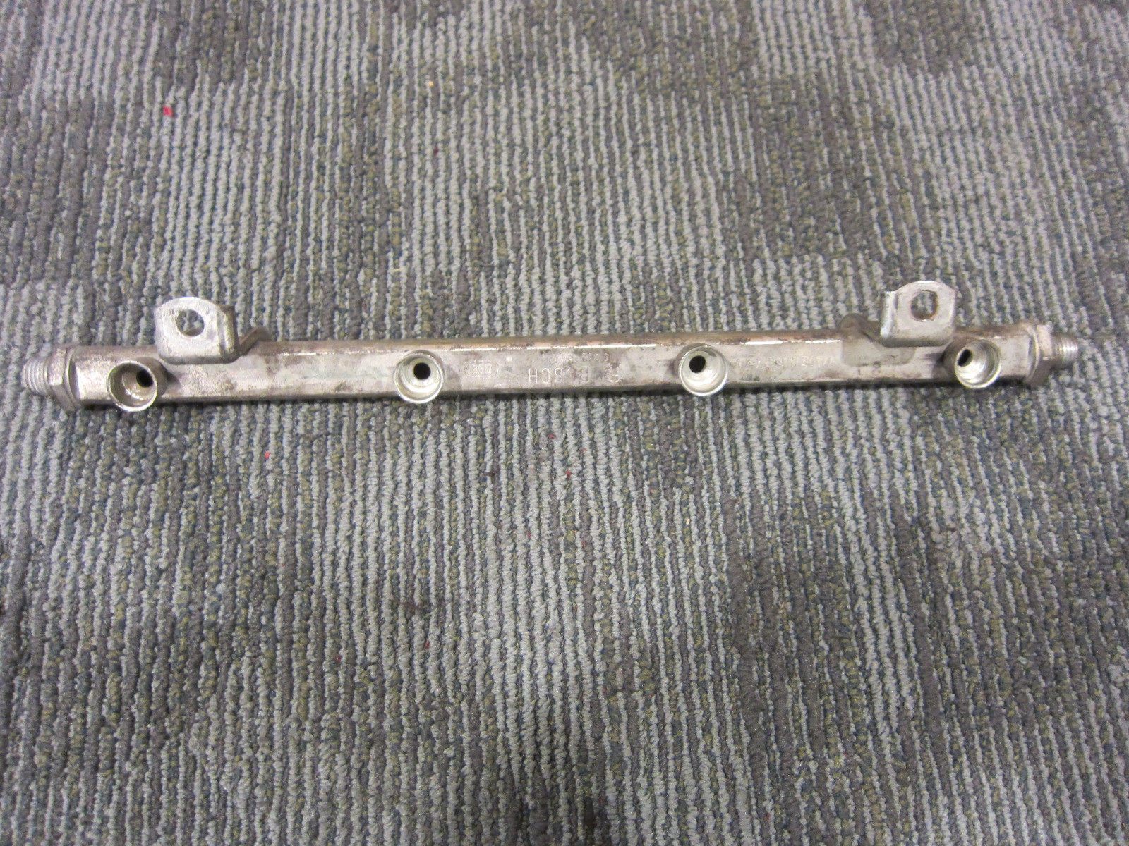 Ferrari 348 , Mondial T - Injector Tube/ Rail- Part# 137326