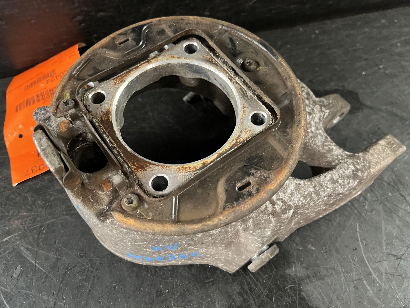 08-19 MASERATI GRANTURISMO REAR PASSENGER RIGHT AXLE STUB KNUCKLE